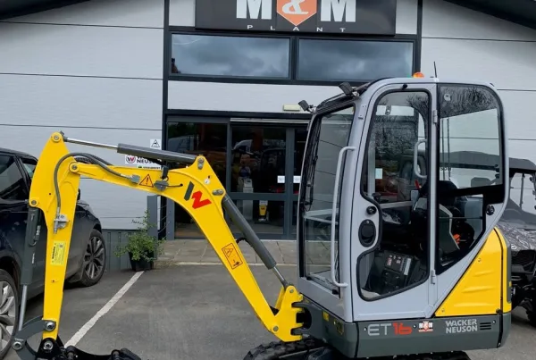 Mini Digger – 1.6 Ton